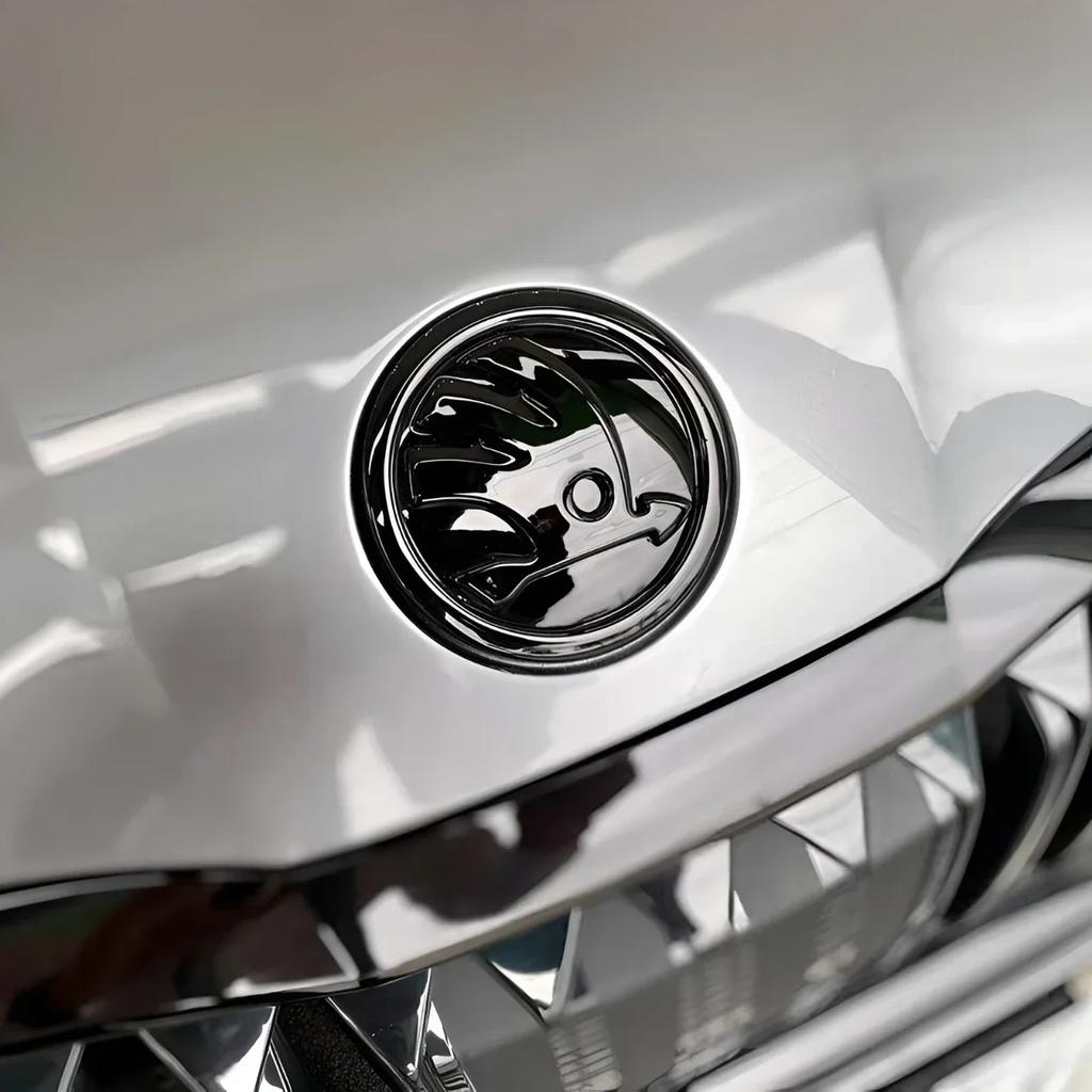 Skoda 2025 Hot 80mm 90mm 100mm Car Logo Badge Car Front Grille Rear Trunk Emblem for Skoda Octavia Rapid Fabia A7 Superb KAMIQ V
