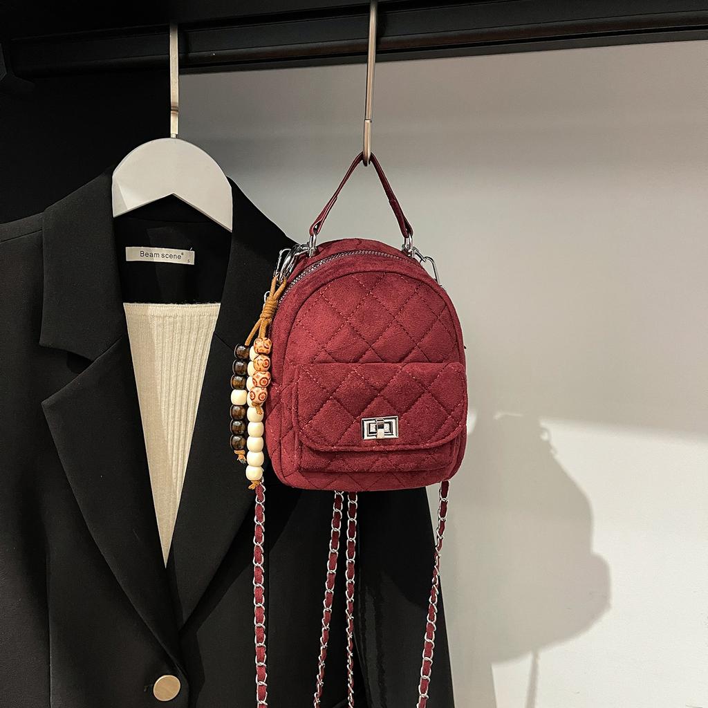 2025 Autumn New Diamond Chain Backpack Women's Fashion Niche Leisure Korean Version Student Shopping Travel Backpack