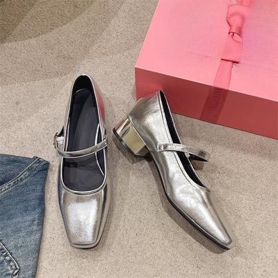 Модная французская женская обувь на одинарном ходу 2025 Новая весенне-осенняя корейская версия в зарубежном стиле Ретро туфли Мэри Джейн на блочном каблуке