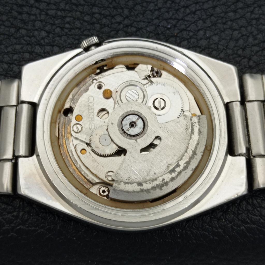 ПОДЛИННЫЕ ВИНТАЖНЫЕ МУЖСКИЕ АВТОМАТИЧЕСКИЕ ЧАСЫ SEIKO 5 ЯПОНСКОГО ПРОИЗВОДСТВА С ЧЕРНЫМ ЦИФЕРБЛАТОМ a500146-2 R151a-a500146