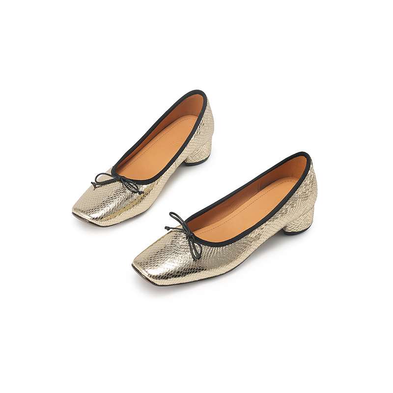 Krazing Pot Овечья кожа Лето Весна Осень Средний каблук Slip on Женские бабочка-узлом Европейский дизайн квадратный носок туфли-лодочки с неглубокой подошвой