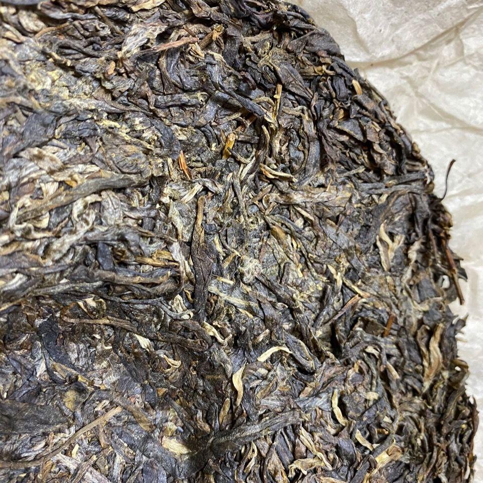 2021 Юньнань Мэнку Исландия Сырой чай Пуэр Весенний нежный лист Зеленый торт Шэн Пуэр Китайский чай 357г