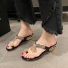 Summer Korean Version Clip Toe Sandals for Casual Wear with Rhinestone Sandals On The Outside