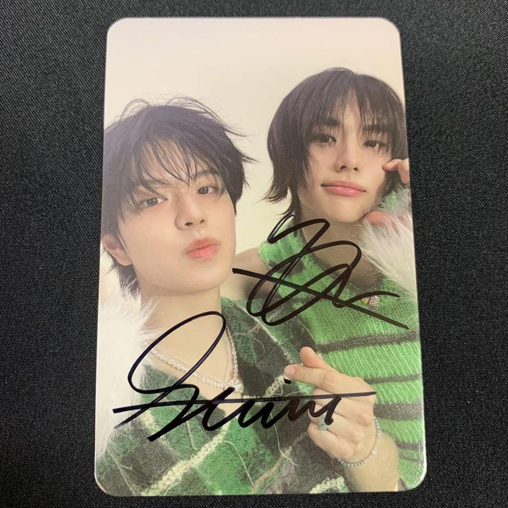 [USED] Autographed Stray Kids ATE Unit Hyunjin Seungmin