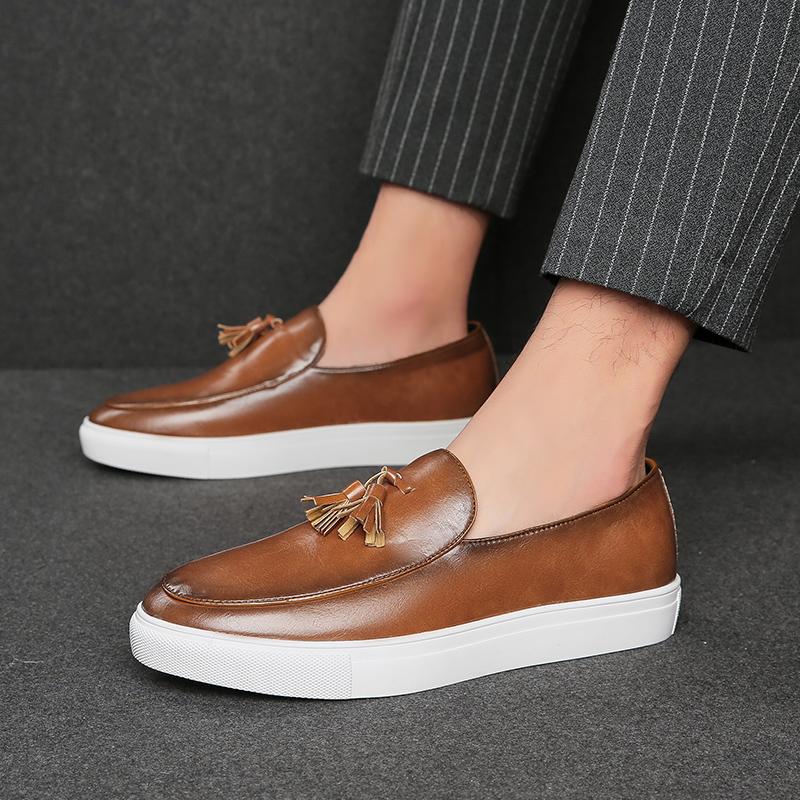 FashionLeather Mens Loafers Luxury Slip-on Boat Tassel Shoes Autumn Tassel Loafers Flats Social Shoes for Men Moccasins