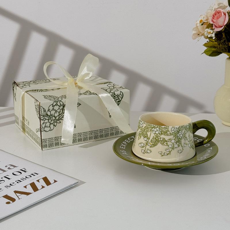 Набор кофейных чашек Кофейная чашка Блюдце Чашка для воды Легкая роскошь и Высококлассное ощущение Кружка Высокий уровень внешнего вида Керамический сувенир Послеобеденный чай