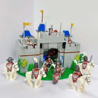 MOC Средневековый Военный Замок Серия Строительные Блоки Римские Рыцари Фигурки Солдат Городские Ворота Щит Меч Флаг Оружие Кирпичики Игрушки