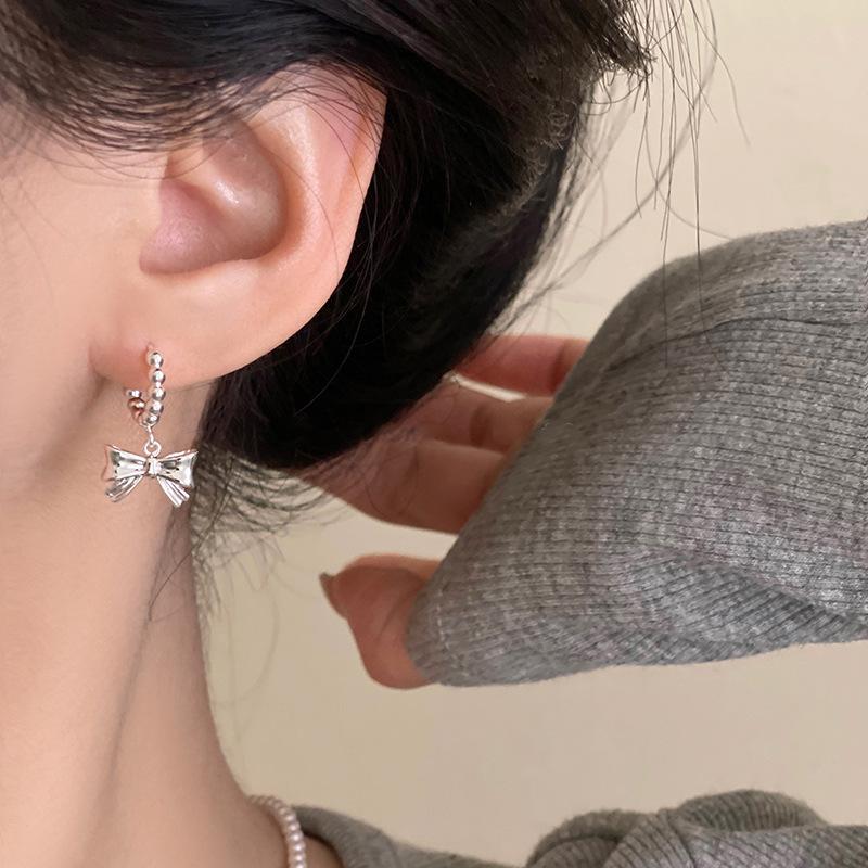 Корейские милые серьги-клипсы с бантом в виде сердца, металлические, с ветром, личностные, креативного дизайна, маленькие изысканные серьги