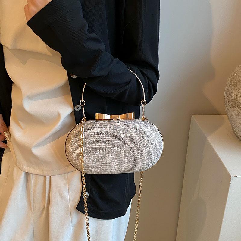 Elegant Women's Evening Clutch: Versatile Cheongsam-Style Wedding Bag