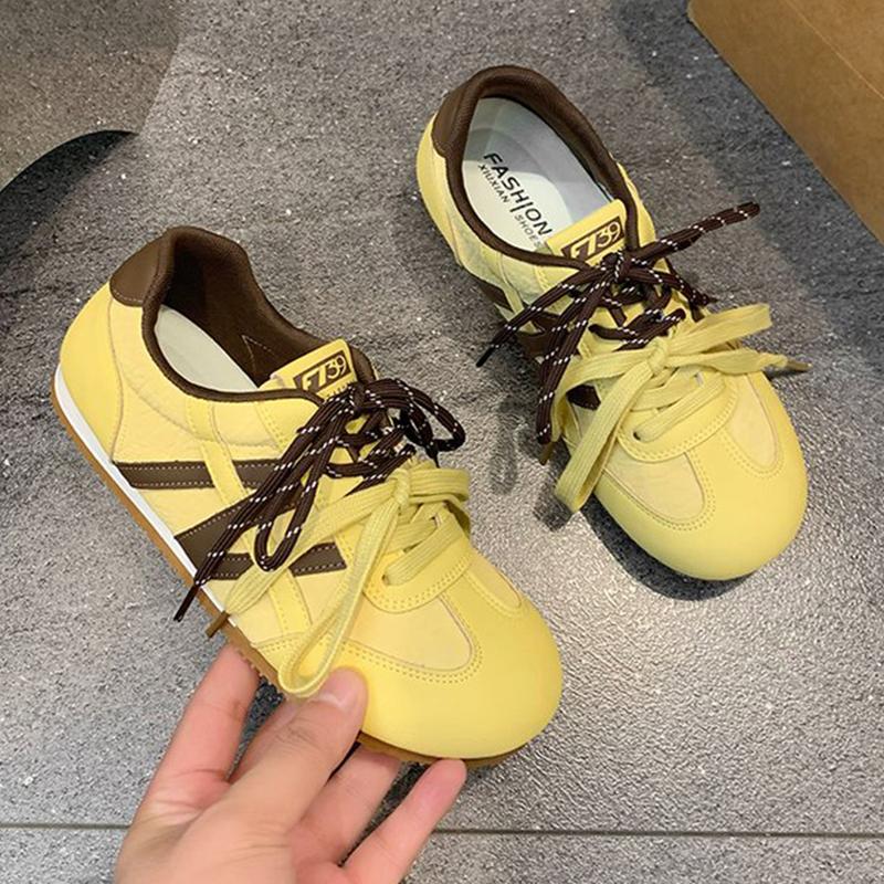 Fashion Autumn Korean Mix Color Sports Shoes Women 2025 Outdoor Non Slip Light Weight Sneakers Woman Lace Up Vulcanize Shoes Female