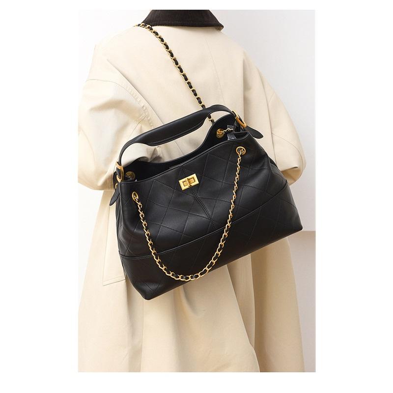 Handbag Frosted Bag Women's Retro Fashion High-end Shoulder Bag Large Capacity Commuter Bucket Bag