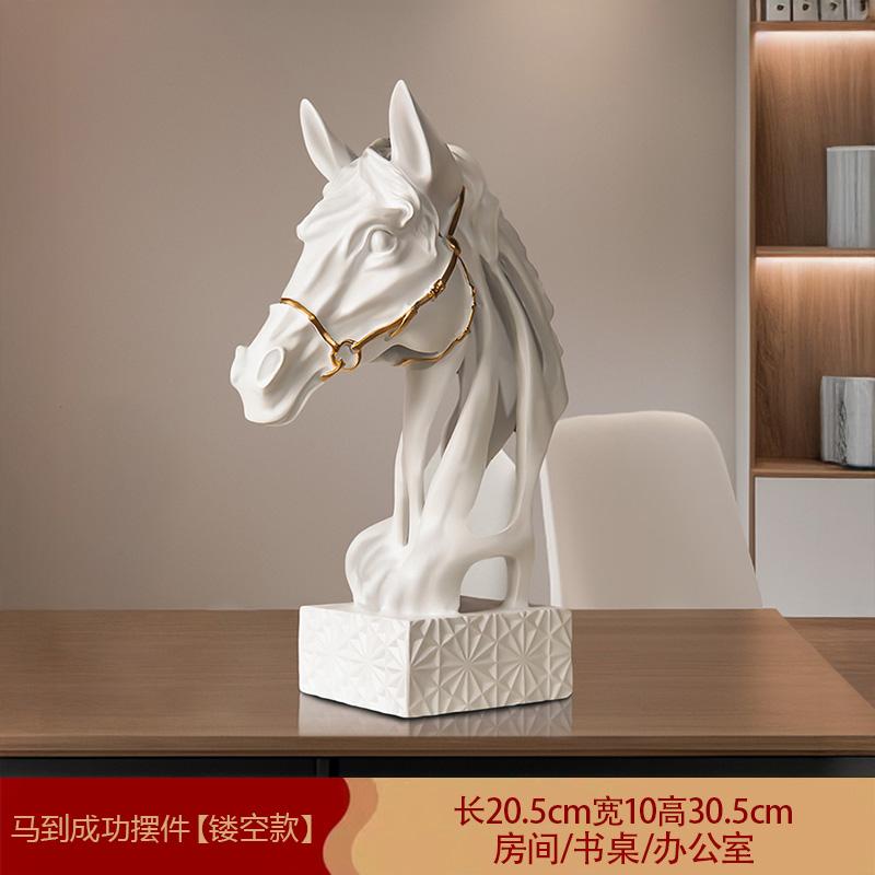 Creative Figurines Horse Head Resin Statue Living Room Home Decor Ornament Entrance Wine Cabinet Light Luxury Decor Sculpture