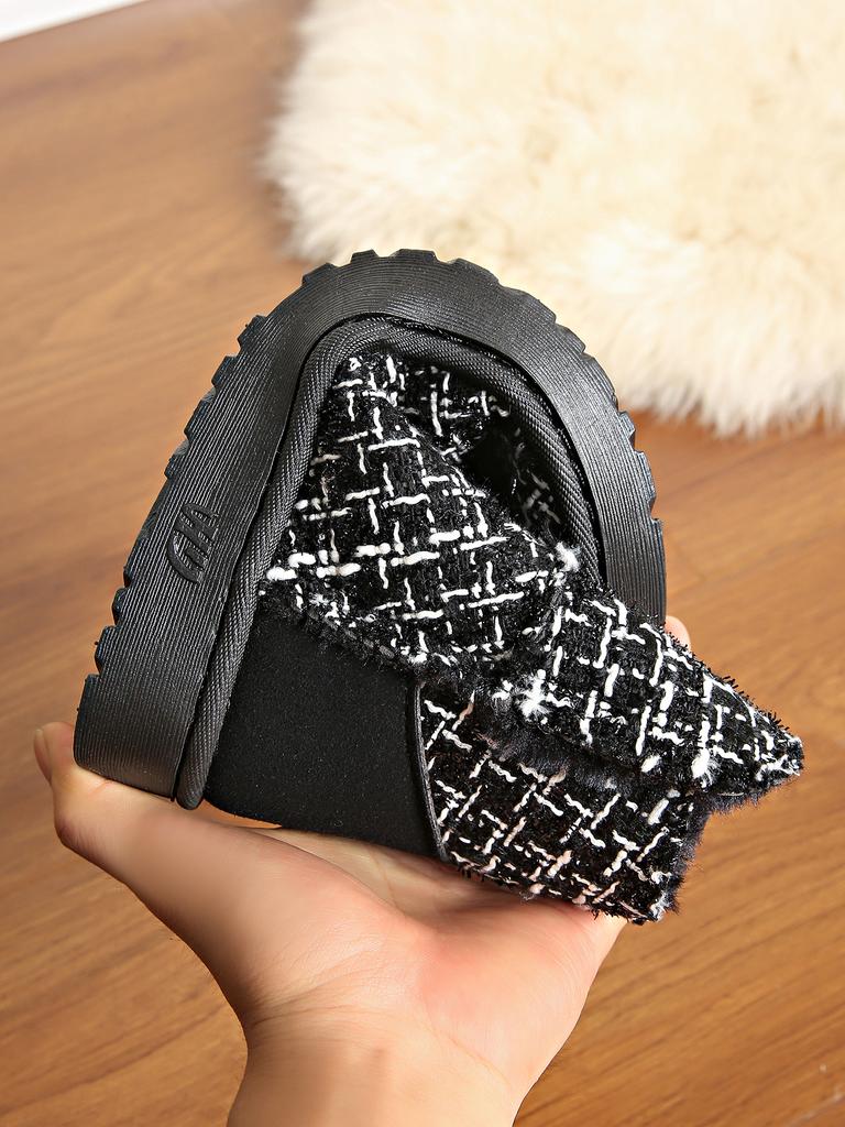 Short snow boots women's bread shoes 2025 new leather waterproof and non-slip fleece thickened cotton shoes for women to keep warm in winter