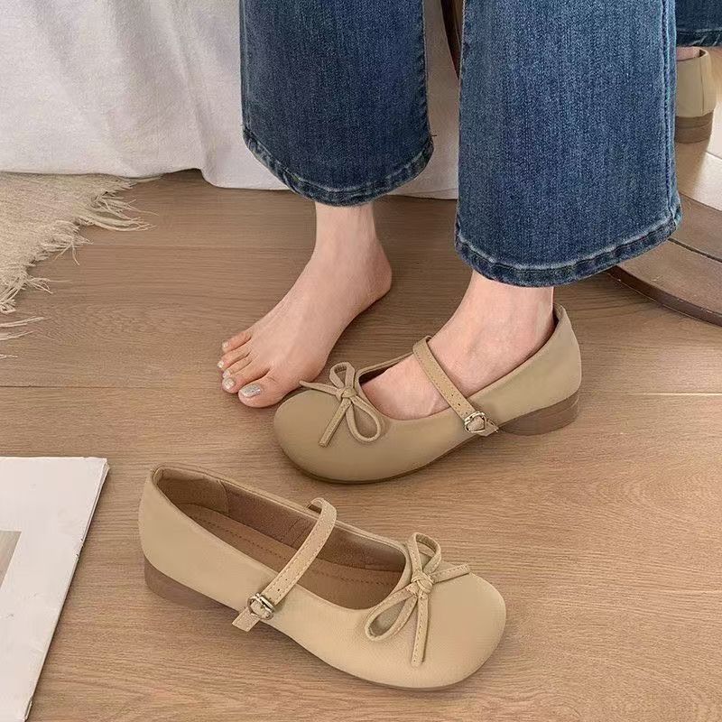 With skirt heightening retro Mary Jane shoes French white round head light mouth thick heel single shoes women's 2024 new autumn
