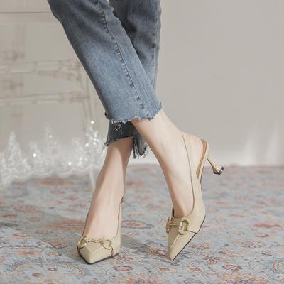 Зеленая пряжка в виде лошади высокий каблук открытая пятка модные сандалии лето 2025 новые тонкий каблук острый носок мелкая выемка женская обувь для работы