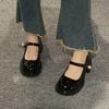 Универсальные туфли с круглым носком и толстым каблуком в британском стиле, черные, ретро, из маленькой кожи, для женщин, новые, с мелким вырезом, французские туфли Мэри Джейн