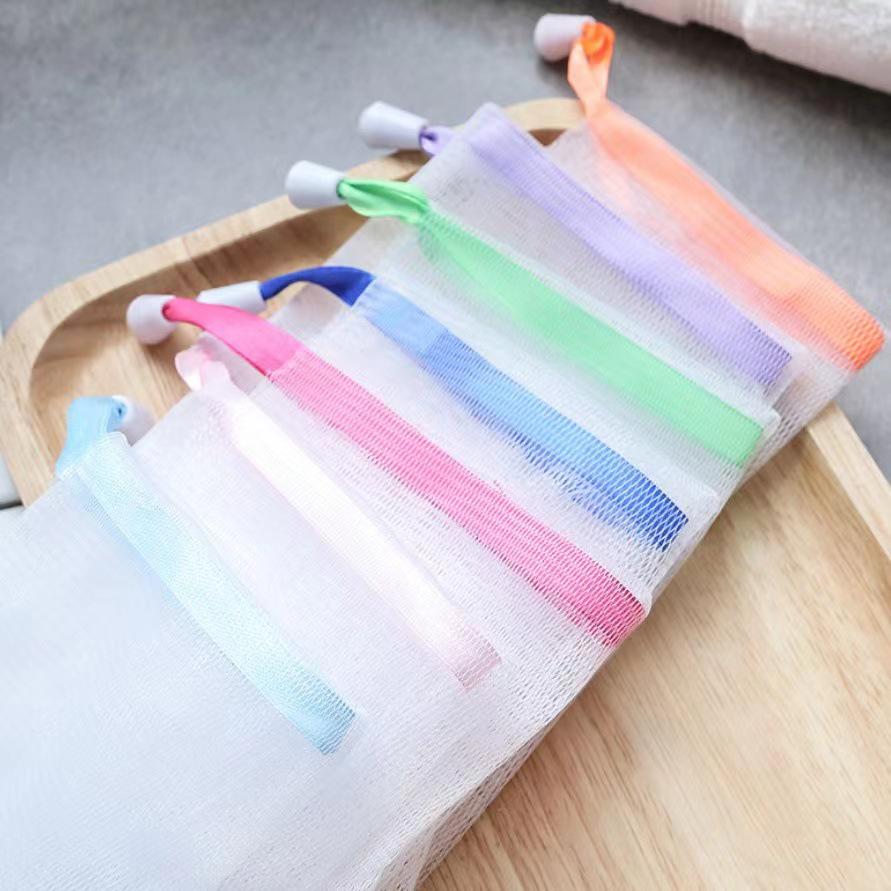 Сетчатый мешочек на шнурке для вспенивания мыла для умывания