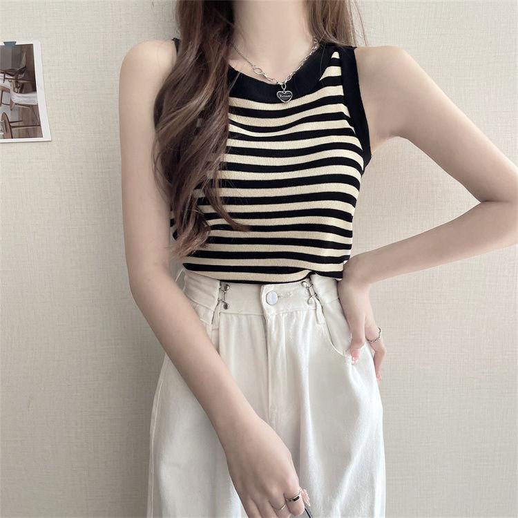 Женский облегающий полосатый трикотажный жилет без рукавов: Новый летний дизайн, универсальный и стильный.