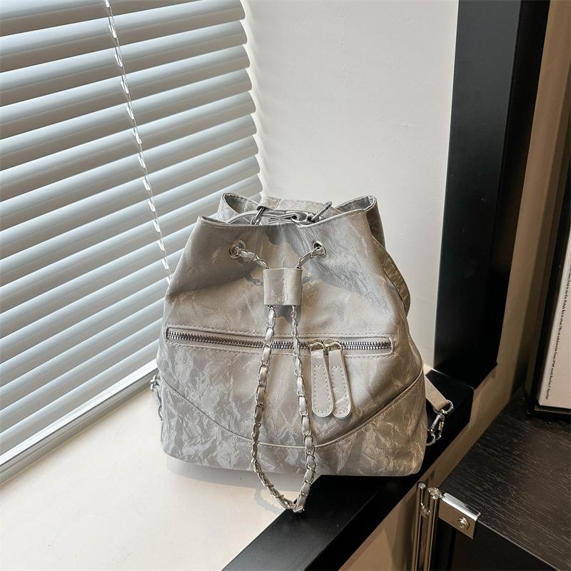 Backpack Women's 2024 New Design Sense Summer Simple Fashion Shoulder Messenger Bag Niche Portable Bucket Bag