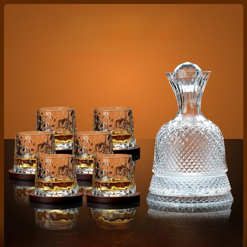 Luxury Whiskey Glass Crystal Rotating Cup Stress Relief Beer Cup Elegant Classic Design for Fine Dining And Beverages
