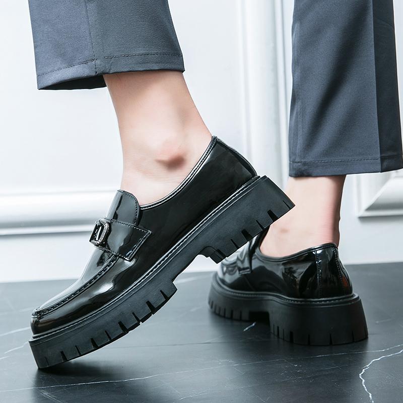 Модные мужские мокасины из лакированной кожи Slip On Thick Tottom для мужчин Дерби Туфли на открытом воздухе Повседневные оригинальные мокасины для мужчин Официальные туфли