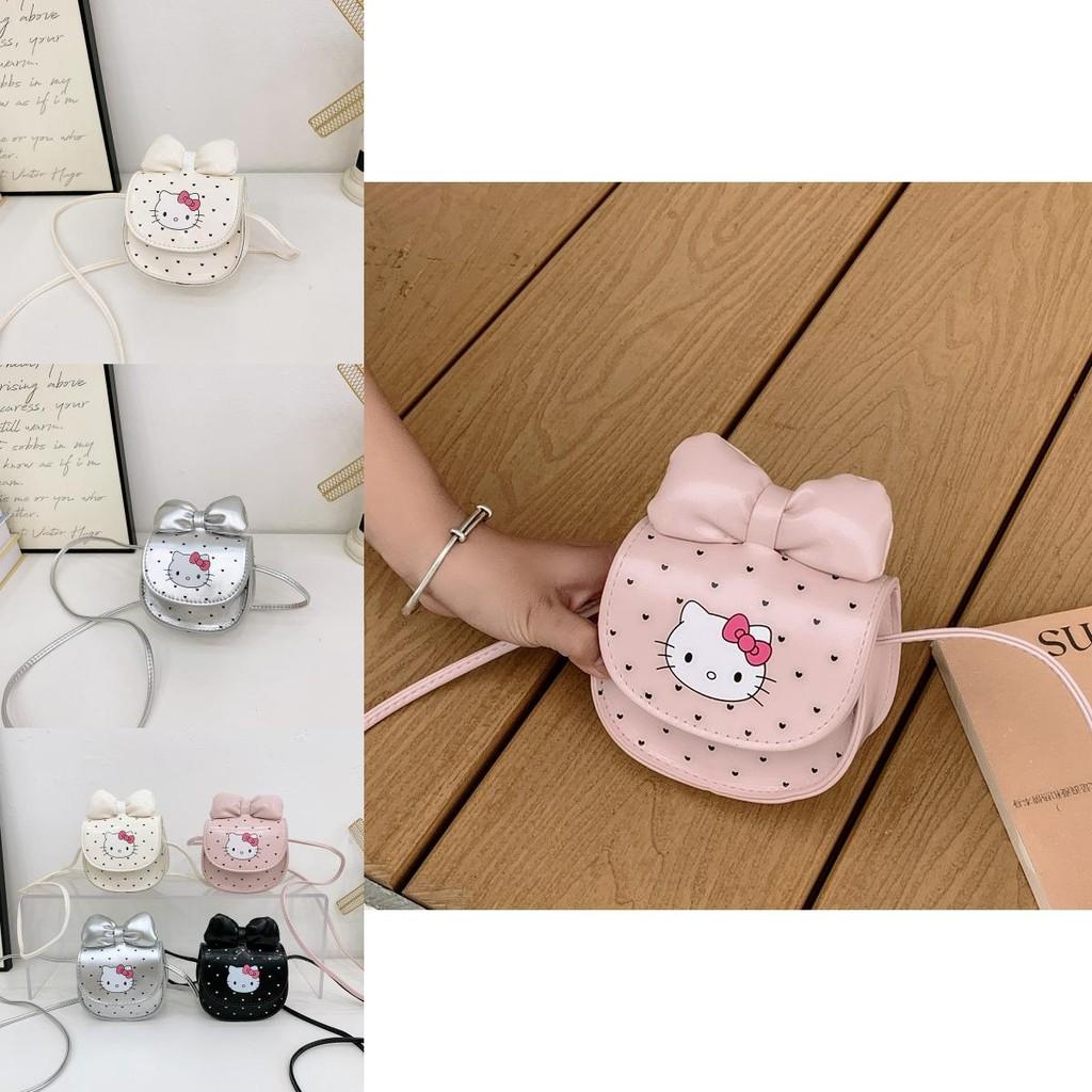 Hello Kitty Girl Small Clutch With Fabric For Everyday Carry