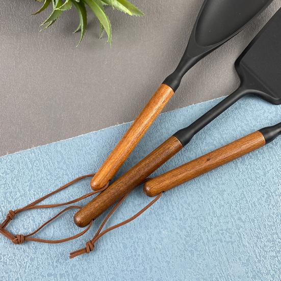 Силиконовая кулинарная ложка для посуды с антипригарным покрытием, термостойкая лопатка-ложка, ложка с прорезями, скребок, кухонная утварь для перемешивания, зачерпывания, сервировки