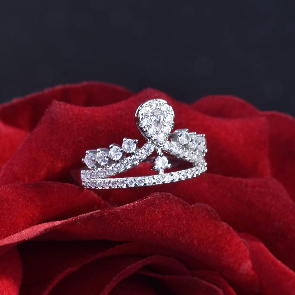 925 Silver Selling New Crown Ring Creative Micro -Encrusted Diamond Engagement Ring Women 'S Party Birthday Jewelry Gift