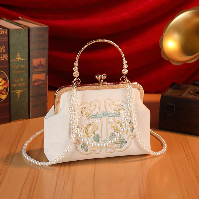 Вышитые женские сумки Маленькие квадратные сумки Сумки с пряжкой для подружек невесты Нишевые сумки Суя Ханфу ципао невеста