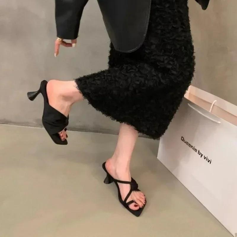 Дизайнерские летние женские тапочки, модные шлепанцы с застежкой-молнией, женские туфли для улицы, сандалии на высоком каблуке, размеры 35-40