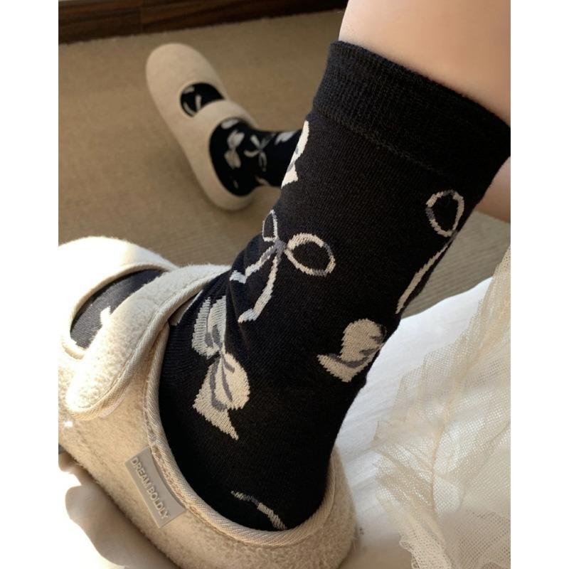 Леди Весна и Осень Все Виды Простой Милый Нежный Иллюстрация с Бантиком Колледж Ветер Гольфы-трубы