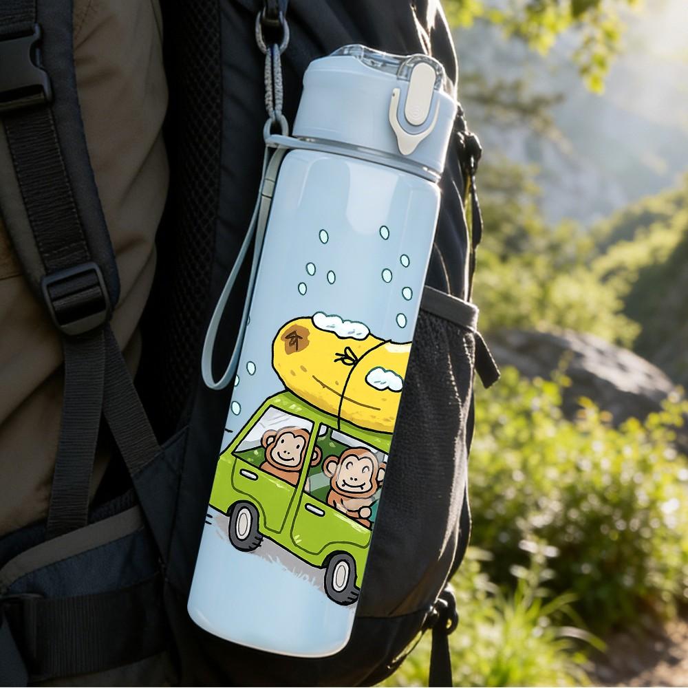 1PC Bear Driving Car Cartoon 750ml Color Plastic Sports Water Bottle Leakproof Flip Straw Lid Suitable for Sports Office Home Use