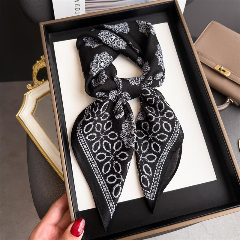 Fashion Print Female Neck Scarf Cotton Linen Feeling Women Hair Scarves Foulard Head Band Shawls Wraps Neckerchief Bandana