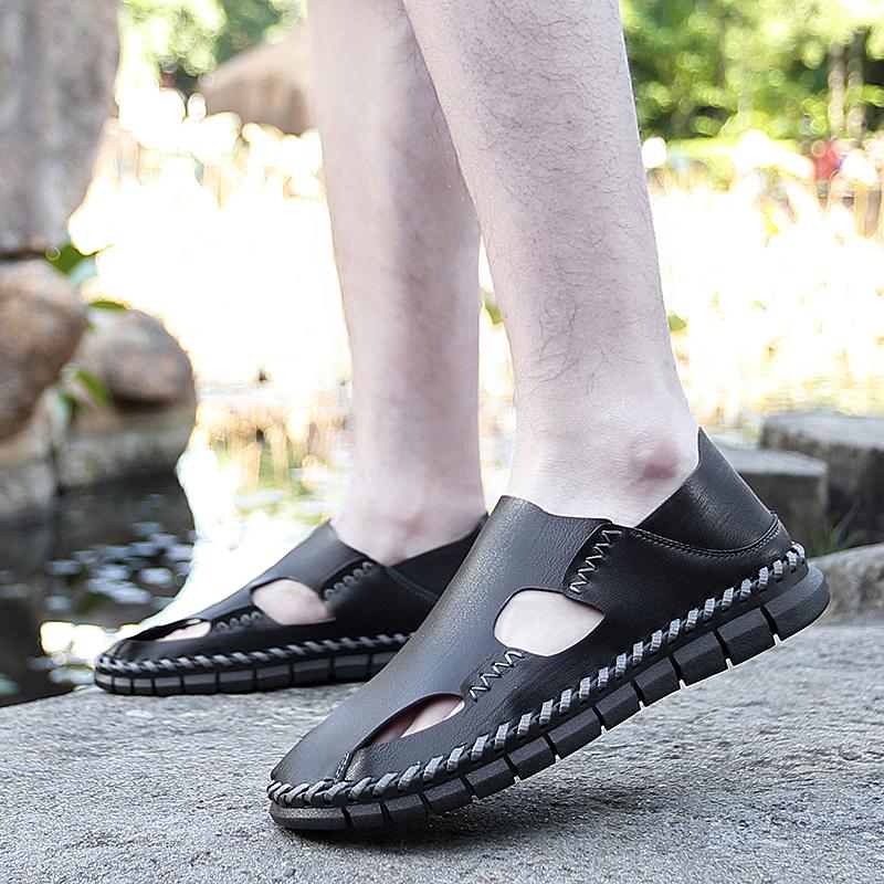 Fashion New Designer Brand Men's Shoes Summer Breathable Leather Outdoor Casual Shoes Beach Sandals Non-Slip Soft Comfy Waking Sneakers