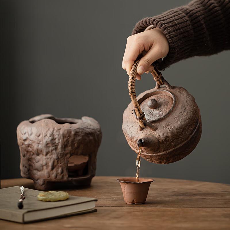 Винтажный глиняный комнатный чайный самовар и набор чайников