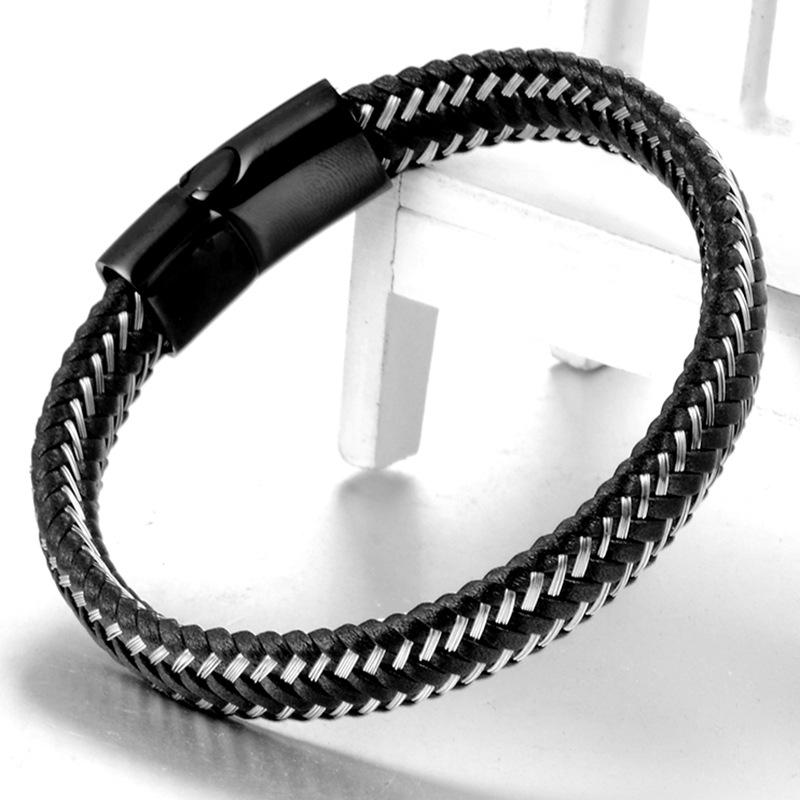 Fashion versatile models, European and American woven leather ropes, simple stainless steel bracelet series