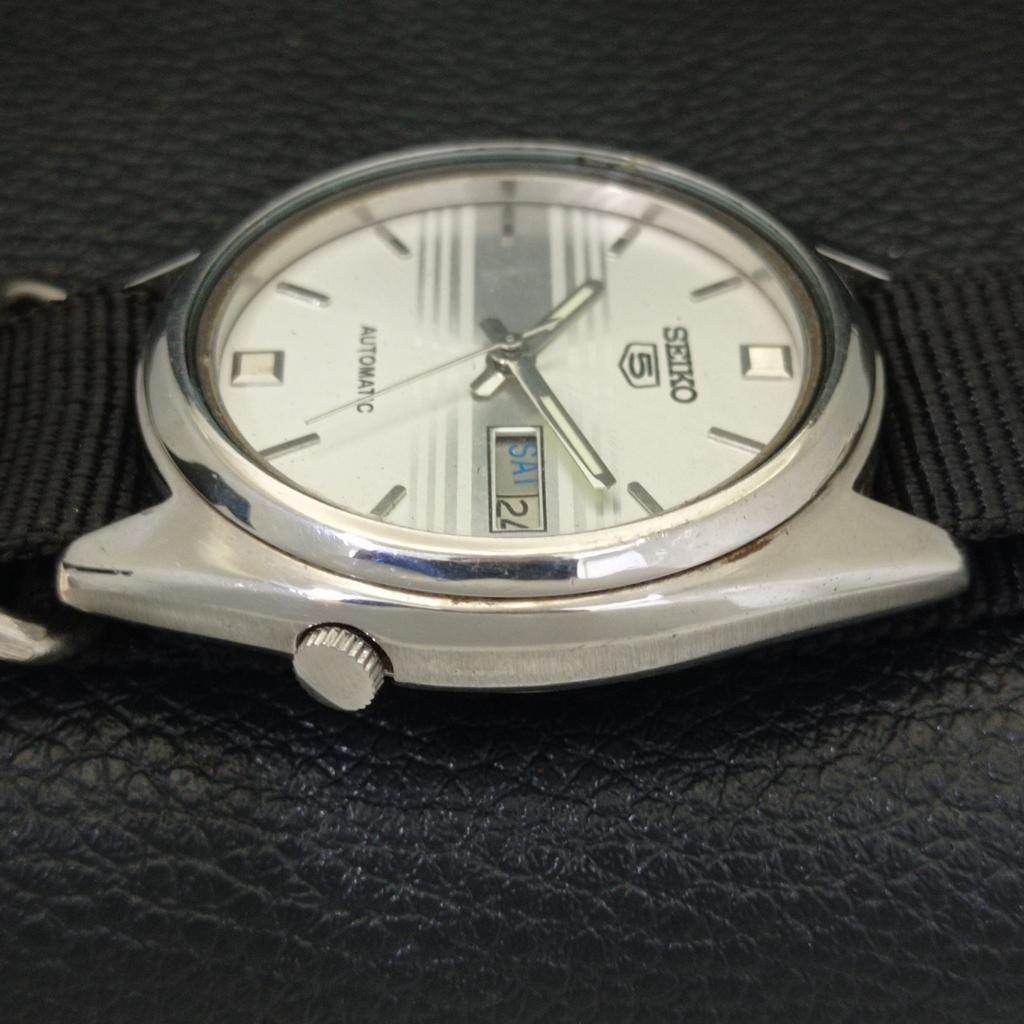 AUTOMATIC 7009A VINTAGE SEIKO 5 JAPAN MENS SILVER COLOR DIAL WATCH A701551-5 R206b-a701551