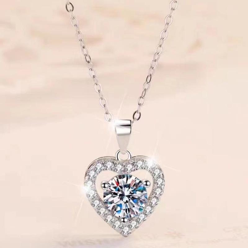 S925 Любящее сердце из стерлингового серебра муассанит ключичное ожерелье Женское легкое роскошное модное универсальное нишевое колье аксессуары