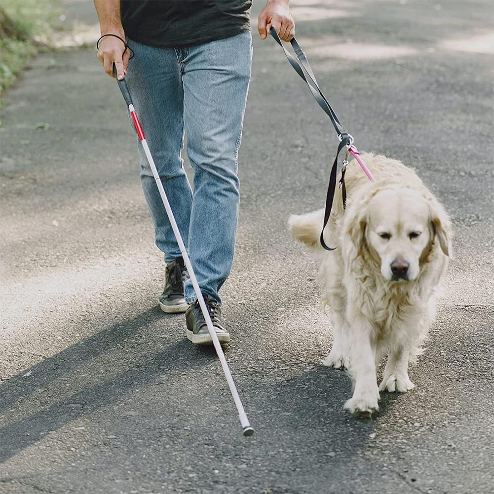 Складная алюминиевая трость с 4 уровнями регулировки высоты, светоотражающими полосами, сумкой для хранения. Для пожилых людей, слабовидящих. Безопасность в путешествии.