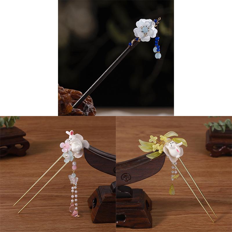 Jade Rabbit Tassel Hairpin: Traditional Qipao Updo Accessory for Women