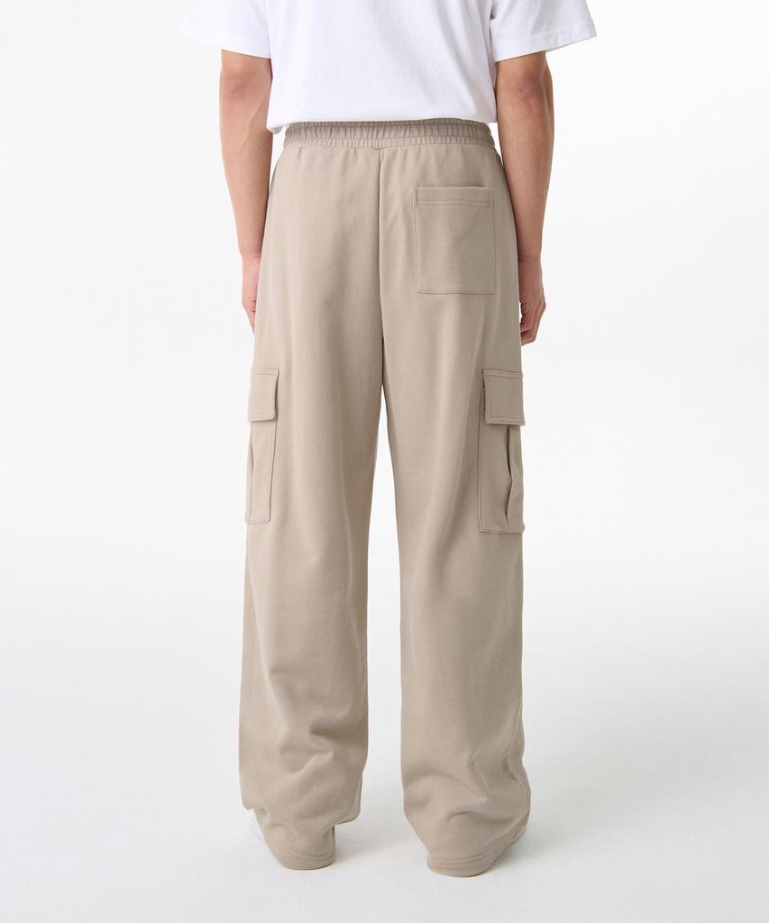 MUSINSA STANDARD One-Pleat Wide Cargo Sweatpants [Grayish Beige]