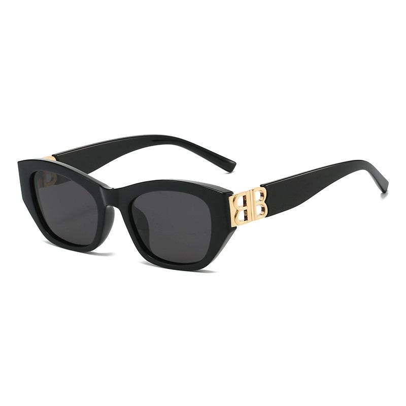 New Internet celebrity small frame European and American cat eye double B letter street shot super black ins sunglasses high-end sunglasses women