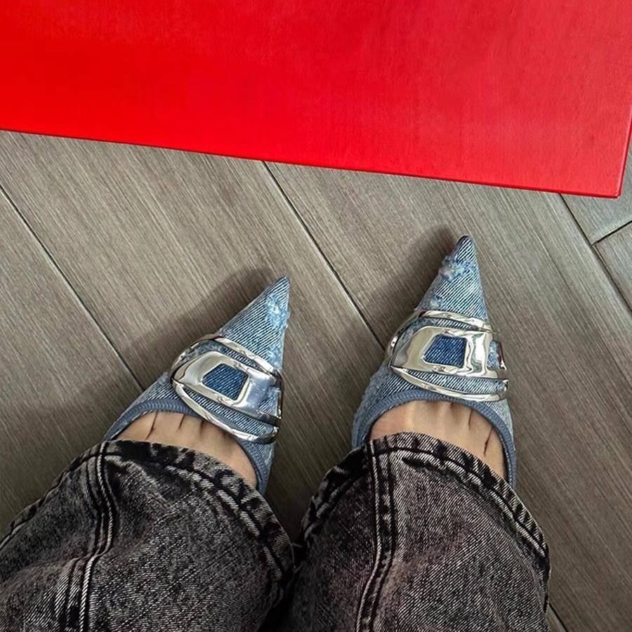 Остроносые тонкие каблуки, туфли на высоком каблуке с металлической пряжкой, новые модели весна-лето 2025, сановники, сексуальные с открытой пяткой черные туфли-лодочки женские