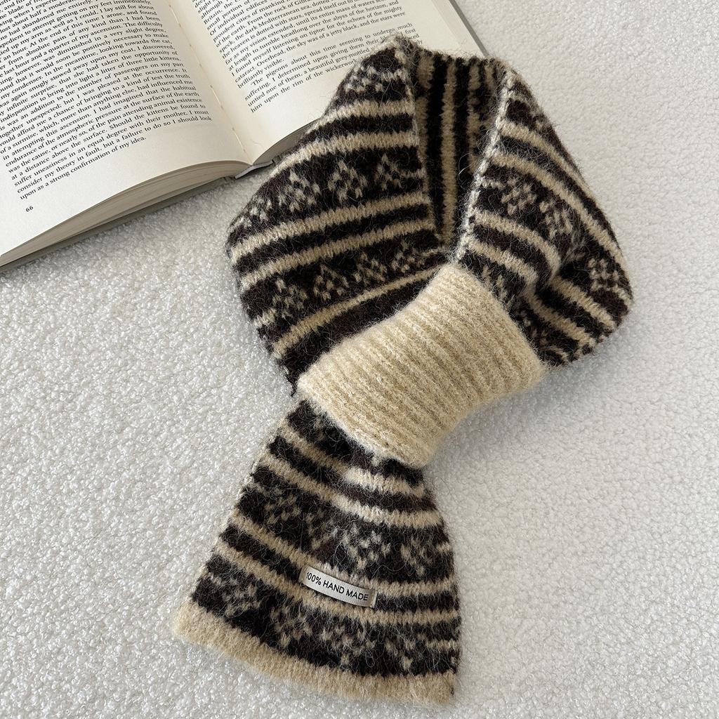 Vintage Small Scarf Skin Friendly Knitted Scarf Versatile and Thick Scarf