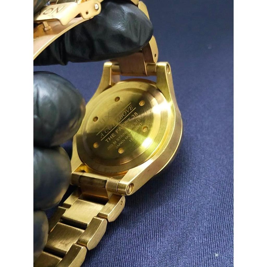 Б/у корпус часов NIXON золотого цвета