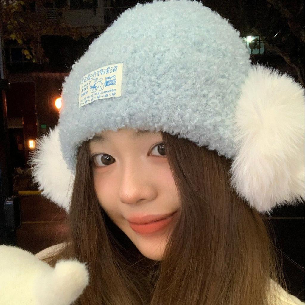 Plush knitted hat for women, thickened and warm in winter, cold-proof ear protection hat in winter, showing a small face, wool hat, cute ear bag hat