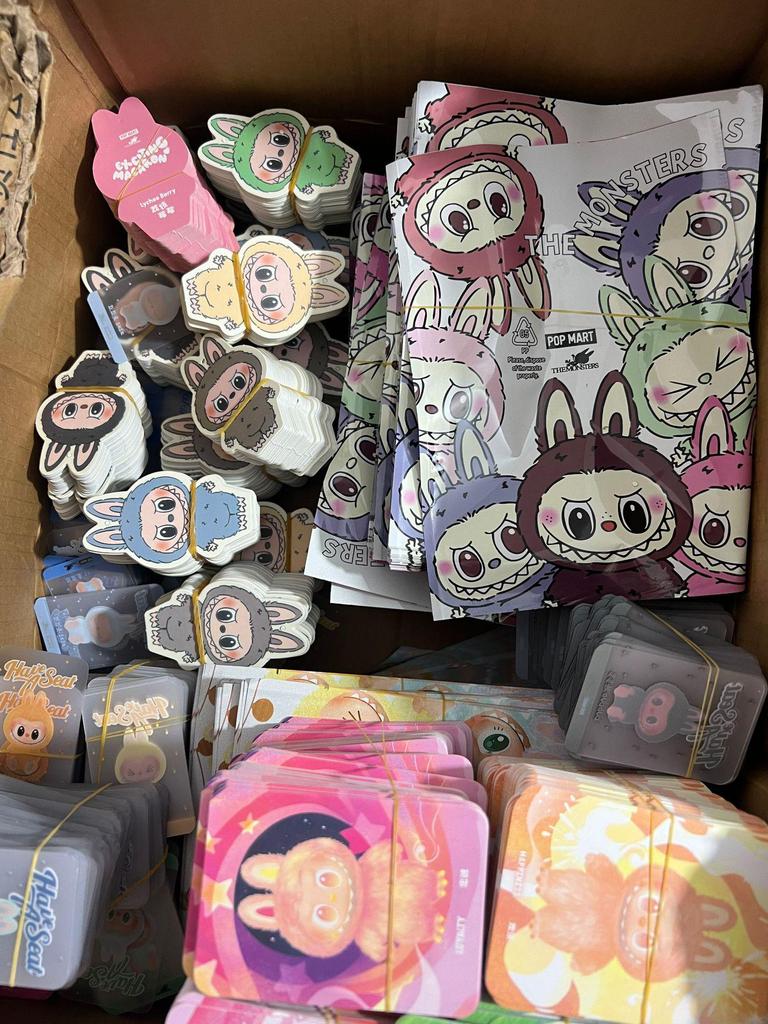 Spot Labubu Doll Third Gen Plush Pendant Vinyl Series Blind Box