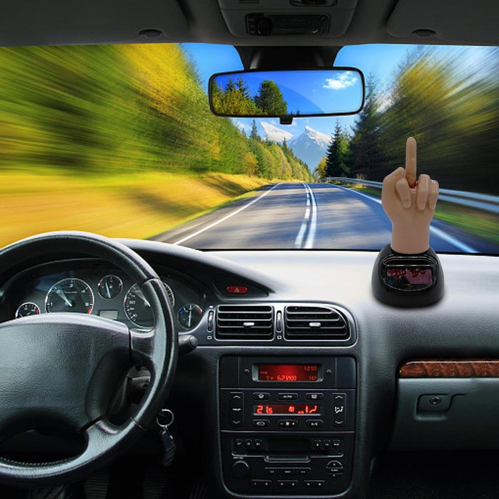 Украшение для автомобиля Танцующие фигурки с качающейся головой Украшение на приборную панель автомобиля на солнечной батарее Игрушка, качающая средним пальцем Забавная декорация для приборной панели автомобиля