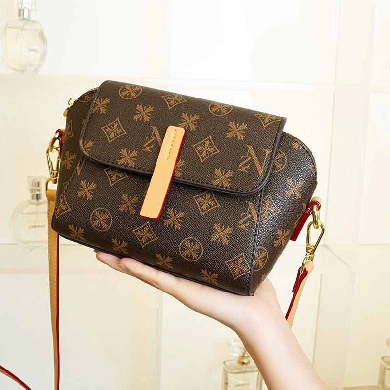 Fashion Printed Retro Crossbody Bag New Style Summer Bag Women's Bag One Shoulder Mother Bag