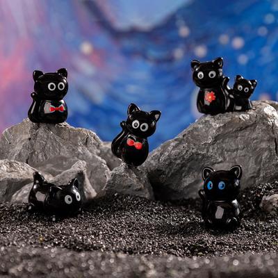 Милая мультяшная фигурка черной кошки из смолы, мини-фигурки животных, украшения для автомобиля, детская игрушка, поделки, подарок, настольное украшение для дома